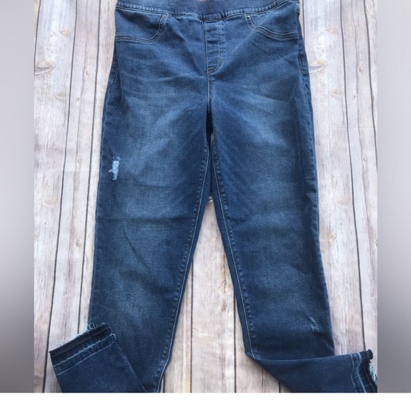 ❤️SPANX Jeans❤️ - Picture 2 of 7